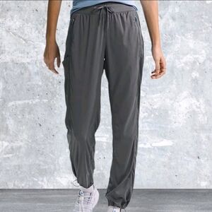 North Face Aphrodite Motion Pants Womens Large Gray Nylon Blend Water Repellent